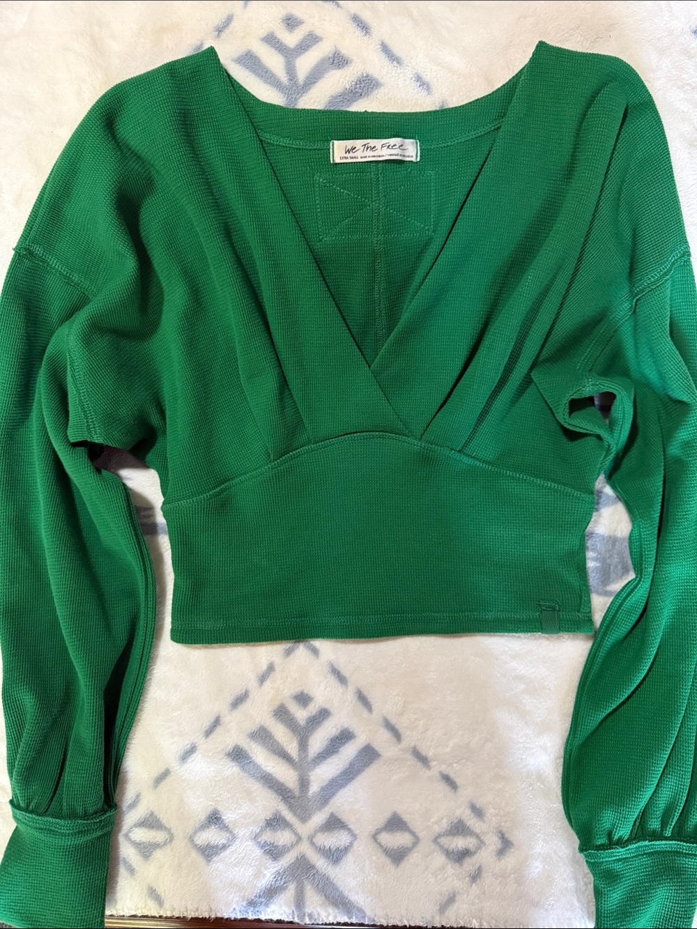 We The Free Emerald Green Cropped V-Neck Long Sleeve Top